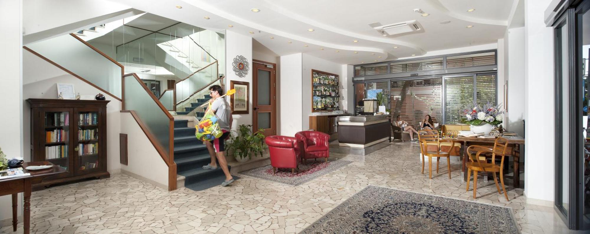 Hotel Baltic ริมินี ภายนอก รูปภาพ
