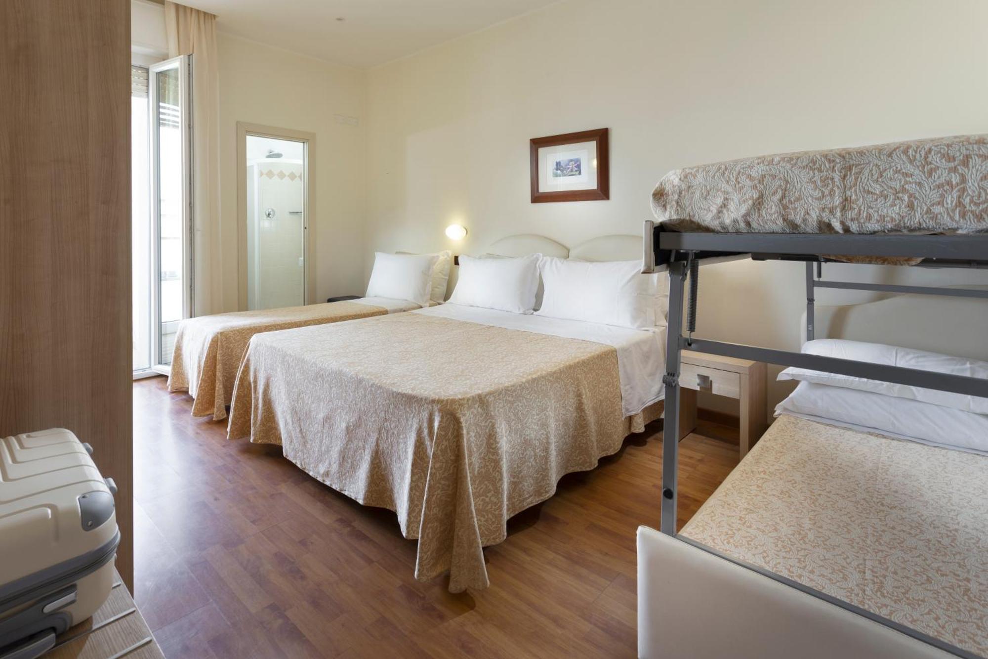 Hotel Baltic ริมินี ภายนอก รูปภาพ