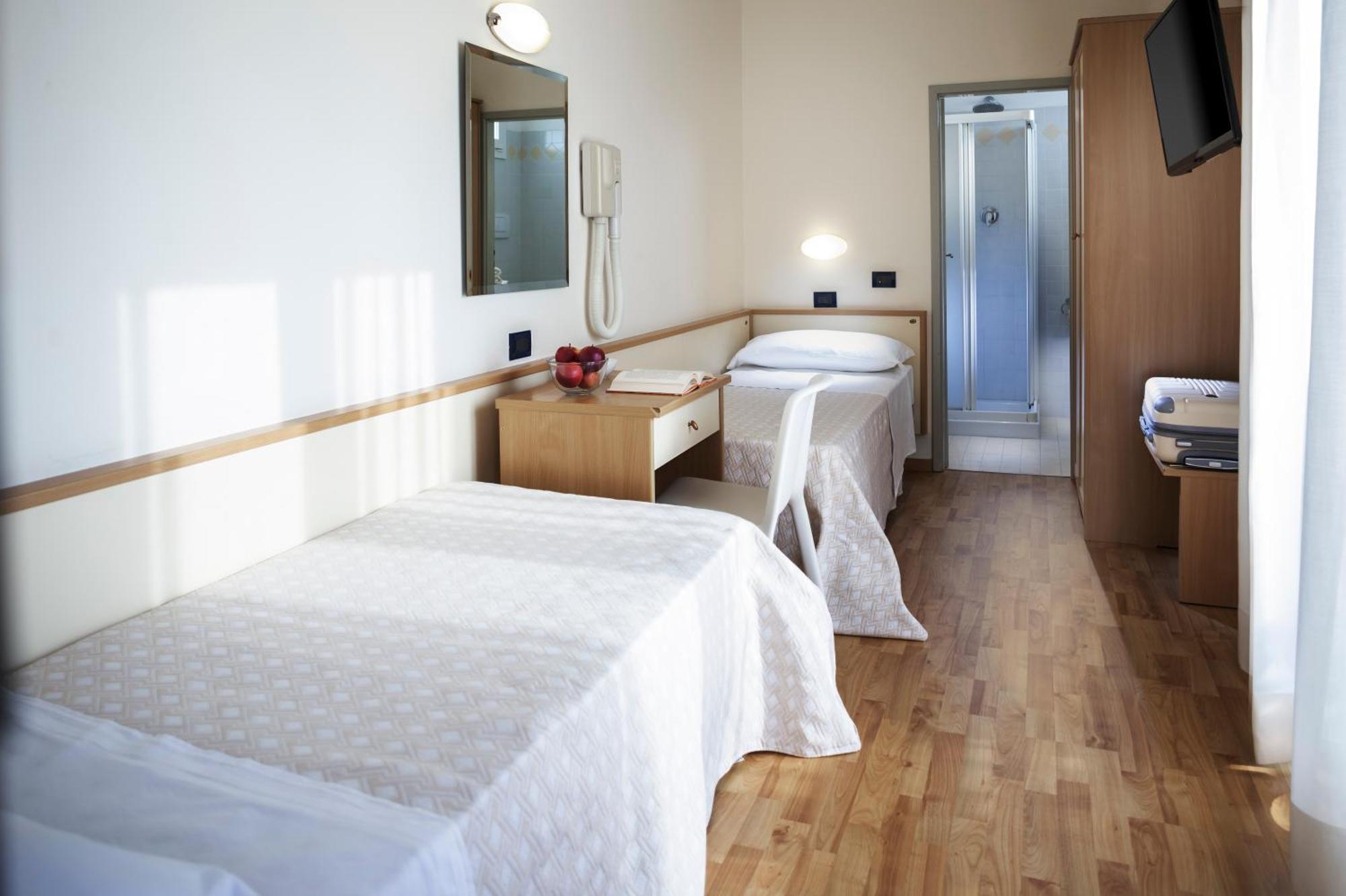 Hotel Baltic ริมินี ภายนอก รูปภาพ